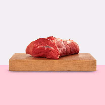 Boneless front meat from organic beef 690g. - €/kg 15,50